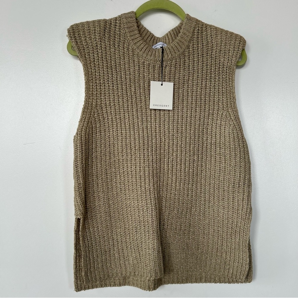 NWT CRESCENT knit sleeveless sweater shirt in tan